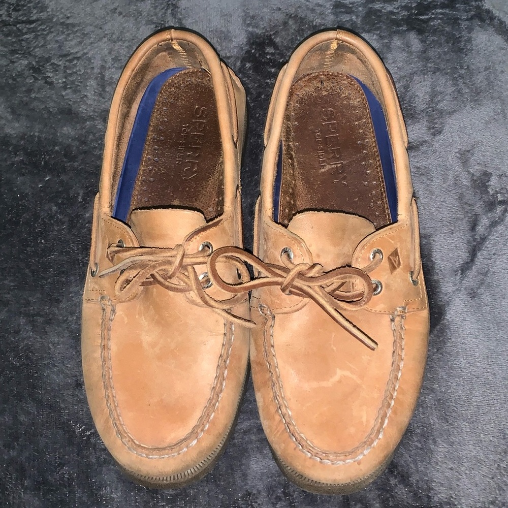 Men’s size 10.5 W authentic original boat shoe tan leather Sperry